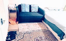 London'S Bed With Breakfast & Free Parking