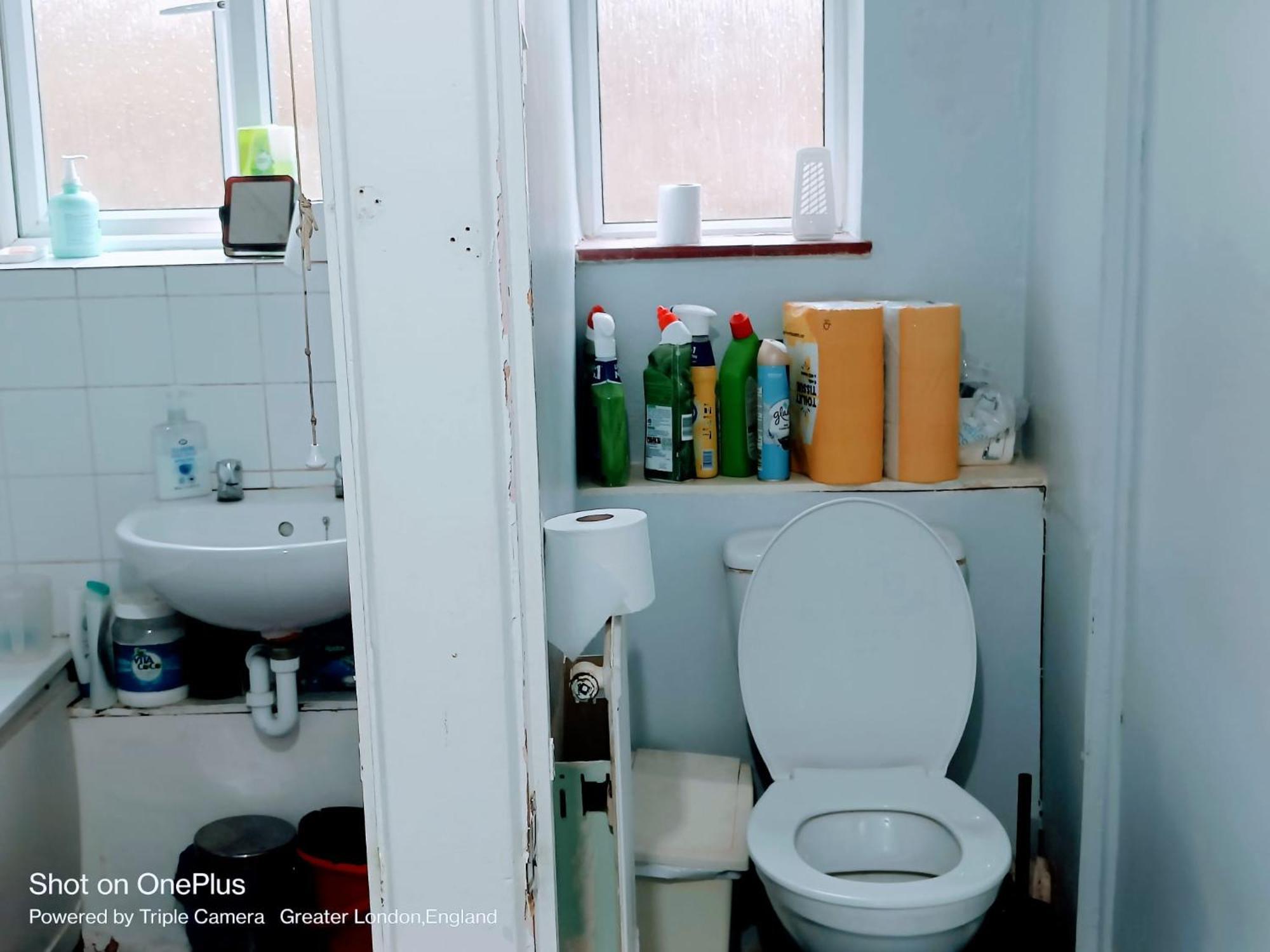 London'S Bed With Breakfast & Free Parking Apartment Exterior photo